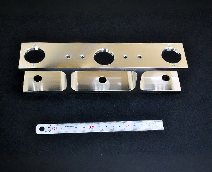 機械精密加工のサンプル